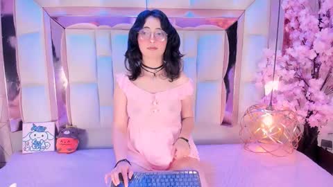 Snapshot of saramartini2 chatting on 15, 11, 2025 sara online show from 15, 11, 2025