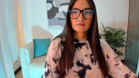 I am Sara  online show from 9, 12, 2024