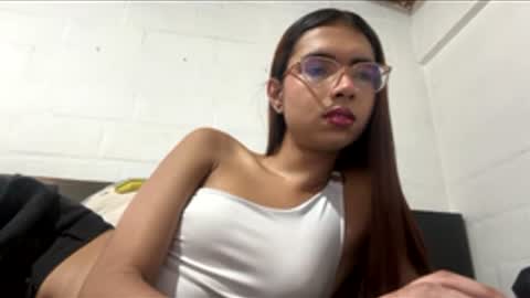 sarasaenz999 online show from 27, 2, 2026