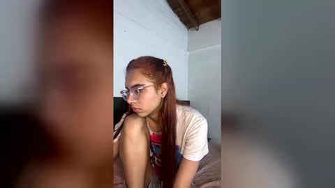 Snapshot of sarasaenz999 chatting on 9, 5, 2026 sarasaenz999 online show from 9, 5, 2026