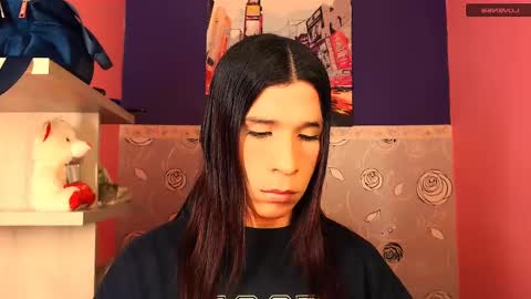 Sara Sofia online show from 2, 3, 2025