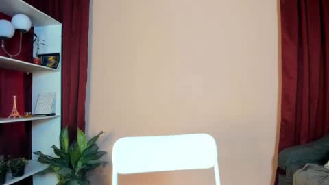 Snapshot of sarasolei chatting on 12, 9, 2025 ZaraSolei online show from 12, 9, 2025