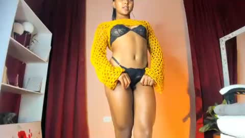 Snapshot of sarasolei chatting on 1, 10, 2025 ZaraSolei online show from 1, 10, 2025