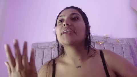 sarastonesx online show from 19, 3, 2026