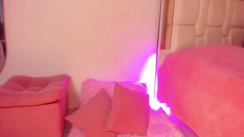 Sara  online show from 19, 2, 2025