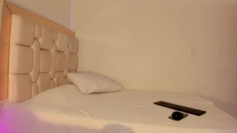 Sara  online show from 26, 2, 2025