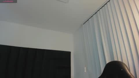 Snapshot of sarawagner_ chatting on 1, 10, 2025 online show from 1, 10, 2025