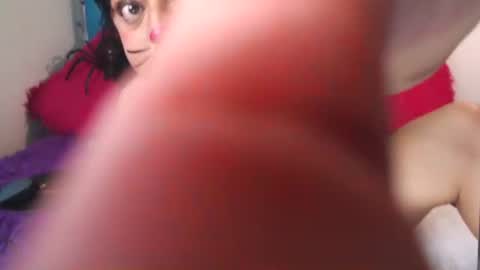 Snapshot of sarawiills chatting on 31, 10, 2025 Sara Wills online show from 31, 10, 2025