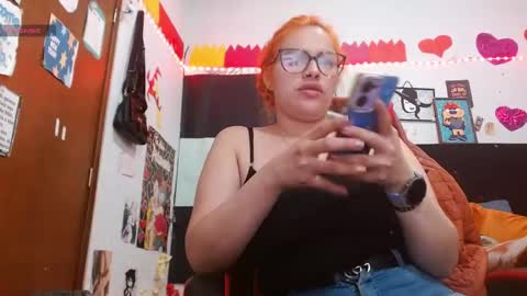 Snapshot of saray_extrovert1 chatting on 2, 6, 2026 Sara Jimenez online show from 2, 6, 2026