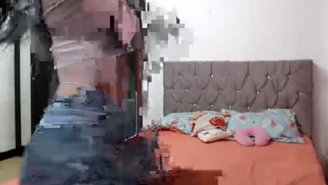 Snapshot of sarayliz1 chatting on 17, 10, 2025 sarayliz1 online show from 17, 10, 2025