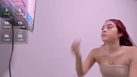 Snapshot of sarenlux chatting on 22, 10, 2025 Baby Saren online show from 22, 10, 2025