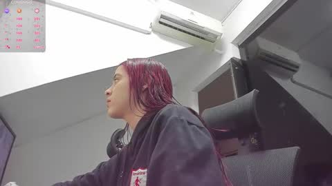 Snapshot of sarenlux chatting on 16, 11, 2025 Baby Saren online show from 16, 11, 2025