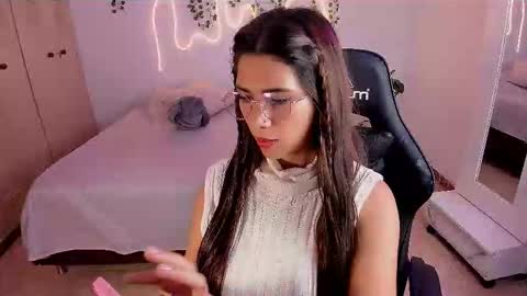 Sarima and Leo online show from 8, 10, 2025