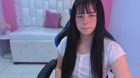 Snapshot of sarita_09_s chatting on 28, 5, 2026 Sara online show from 28, 5, 2026