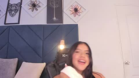 Sara  online show from 18, 12, 2024