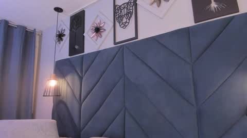 Sara  online show from 5, 3, 2025