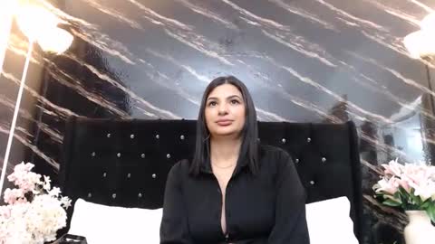 Snapshot of sarita_multisquirt chatting on 9, 5, 2026 Sara online show from 9, 5, 2026