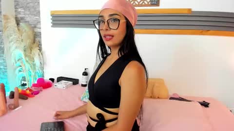 Snapshot of saritalove_ chatting on 14, 3, 2026 Sara online show from 14, 3, 2026
