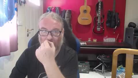 Giselle and Jay online show from 15, 9, 2025