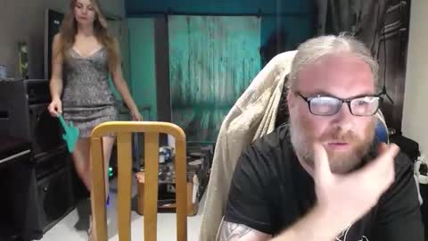 Giselle and Jay online show from 6, 10, 2025