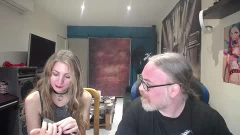 Giselle and Jay online show from 9, 10, 2025