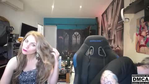 Giselle and Jay online show from 2, 11, 2025