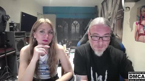 Giselle and Jay online show from 5, 11, 2025