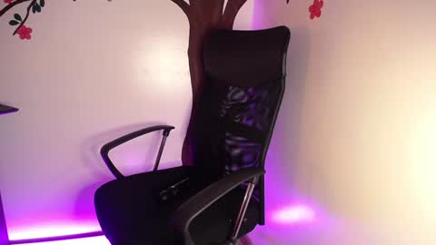 Sasha Brattz online show from 25, 1, 2025