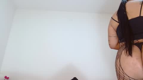 Sasha Creamy online show from 12, 1, 2025