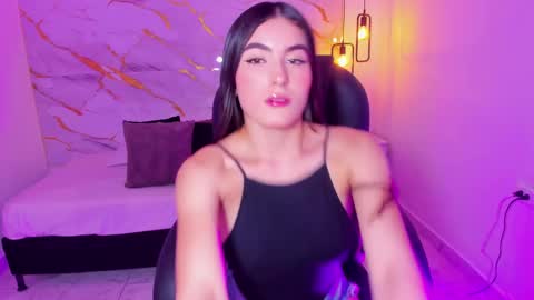 Snapshot of sasha_kendrick chatting on 4, 2, 2025 Sasha online show from 4, 2, 2025