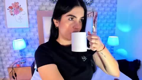 Camila  online show from 16, 10, 2025