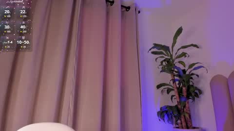 Snapshot of sasha_wolff chatting on 18, 9, 2025 Sasha online show from 18, 9, 2025