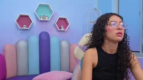 SashaMonroee  online show from 3, 11, 2025