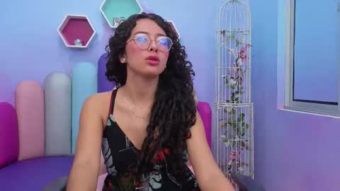 SashaMonroee  online show from 22, 11, 2025