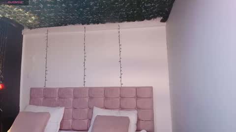 S A S H A R O S E online show from 14, 9, 2025