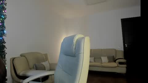 Lilou and Sasha online show from 2, 7, 2026