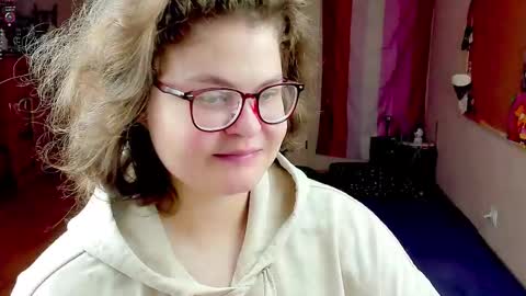 Snapshot of sashy_way chatting on 12, 9, 2025 .Alexandra online show from 12, 9, 2025