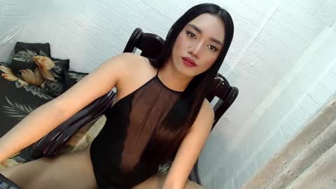 KEYLLA online show from 12, 2, 2025