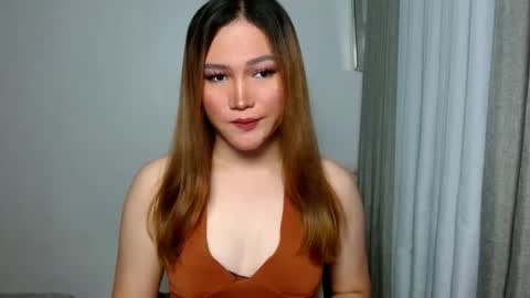 sassygirl_elliexx online show from 5, 4, 2026