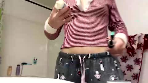 sassysquirtsmmm online show from 22, 12, 2025