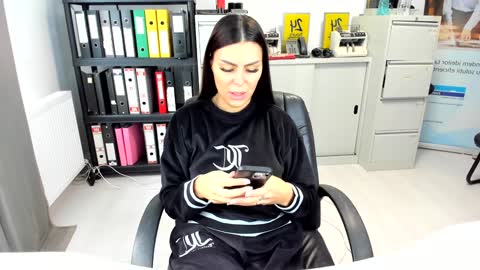 sassytiff online show from 26, 9, 2025