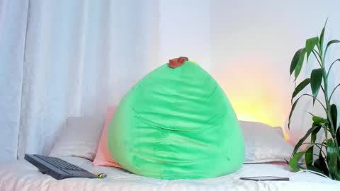 Snapshot of satanas_333 chatting on 26, 11, 2025 online show from 26, 11, 2025