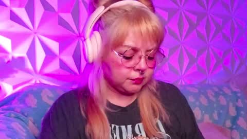 Gina George online show from 27, 9, 2025