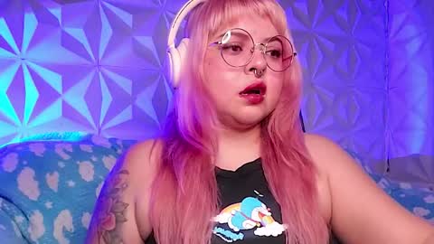 Gina George online show from 12, 4, 2026