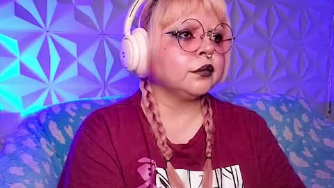 Snapshot of satyn_doll chatting on 1, 5, 2026 Gina George online show from 1, 5, 2026