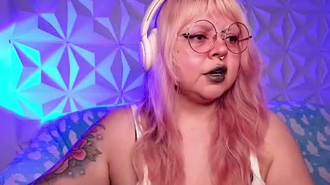 Snapshot of satyn_doll chatting on 3, 5, 2026 Gina George online show from 3, 5, 2026