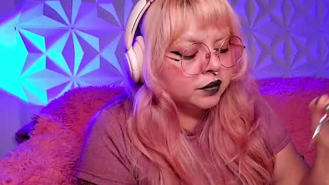 Snapshot of satyn_doll chatting on 6, 5, 2026 Gina George online show from 6, 5, 2026