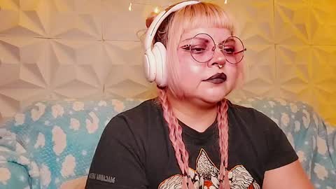 Snapshot of satyn_doll chatting on 16, 5, 2026 Gina George online show from 16, 5, 2026