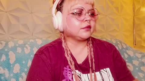 Snapshot of satyn_doll chatting on 16, 5, 2026 Gina George online show from 16, 5, 2026