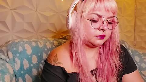 Snapshot of satyn_doll chatting on 6, 6, 2026 Gina George online show from 6, 6, 2026